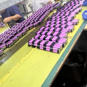 Заводская батарея OEM ODM 18650 3500mAh 12V <span class=keywords><strong>24V</strong></span> 10c 3,7 v 6000mAh литий-ионный 48v Цилиндрический аккумулятор настраиваемый - Product Image 6