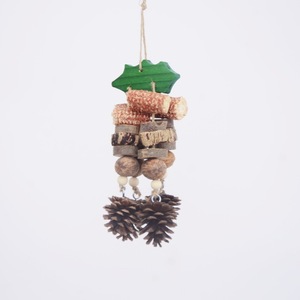 Juguete Colgante de Madera para Loros, Diseño de Árbol de Navidad, con Tiras de Nuez para Masticar, Decoración para Jaulas - Product Image 2