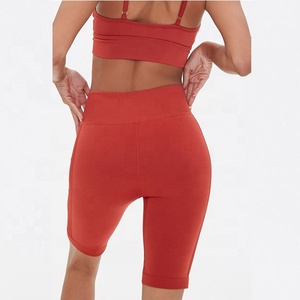 Shorts de sport pour femme, taille mi-haute, effet ventre plat, pour fitness, yoga, course à pied, cyclisme, gym, avec poches, séchage rapide, respirant, en tissu à mémoire de forme - Product Image 5