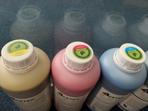 Inchiostro Eco-Solvente Acetek a Prezzo Conveniente per Testine di Stampa XP600/TX800/DX11, Stampa Digitale con Colori <span class=keywords><strong>C</strong></span>/<span class=keywords><strong>M</strong></span>/Y/<span class=keywords><strong>K</strong></span>/LC/LM, Durata 24 Mesi - Product Image 4
