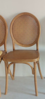 Silla de Comedor de Plástico PP con Diseño de Madera Antigua y Respaldo de Ratán, Apilable, para Uso Comercial en Interiores/Exteriores
