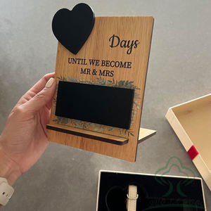 <span class=keywords><strong>Calendrier</strong></span> <span class=keywords><strong>de</strong></span> compte à rebours <span class=keywords><strong>de</strong></span> mariage en bois, style tableau noir, amusant, cool et unique, pour la décoration <span class=keywords><strong>de</strong></span> la fête <span class=keywords><strong>de</strong></span> fiançailles et comme cadeau pour les couples - Product Image 5
