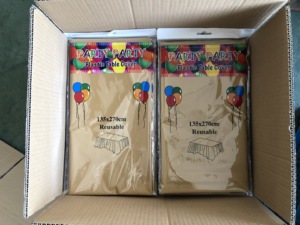 Tovaglia in plastica PEVA 54 \ "X72 \" copritavola trasparente e protettiva per uso pranzo ed esterno - Product Image 2