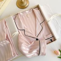 Pyjama long en soie glacée rayé et respirant pour femme – Élégant et luxueux, à manches longues, idéal pour l'été