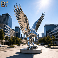 Sculpture moderne géante d'aigle à ailes écartées en acier inoxydable, statue d'animal géométrique pour ornement de monument extérieur