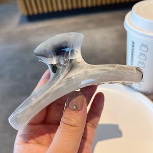 Nouvelle Pince à Cheveux Courbée Style Français, Élégante en Résine, Bijou de Tête Quotidien pour Femme, Accessoire en Plastique - Product Image 3