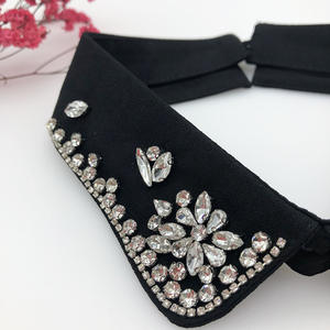 <span class=keywords><strong>Colletto</strong></span> <span class=keywords><strong>Staccabile</strong></span> Bianco con Decorazioni di Perline, Mezzo <span class=keywords><strong>Colletto</strong></span> per <span class=keywords><strong>Camicia</strong></span> - Product Image 5