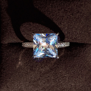 F1013 Anello di fidanzamento da donna con diamante naturale taglio Princess, stile classico, per gioielli da matrimonio - Product Image 3