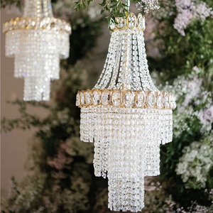 Splendido <span class=keywords><strong>Lampadario</strong></span> in Cristallo K9 Quadrato <span class=keywords><strong>per</strong></span> Illuminazione Decorativa Esterna <span class=keywords><strong>per</strong></span> Matrimoni, Vendita all'Ingrosso <span class=keywords><strong>per</strong></span> Decorazioni Nuziali - Product Image 2