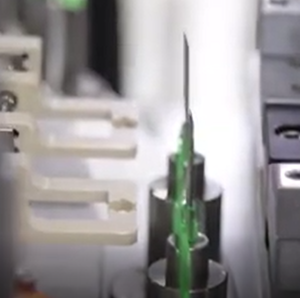 Máquina de montagem automática para dilise <span class=keywords><strong>av</strong></span> <span class=keywords><strong>fistula</strong></span> cannula agulha descartável - Product Image 6