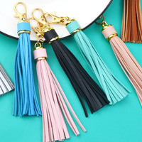 Porte-clés en cuir PU avec pompons, coloré, DIY, pour portefeuilles, sacs à main, breloques, accessoires, cadeau, bracelet, pendentif, porte-clés pour femme