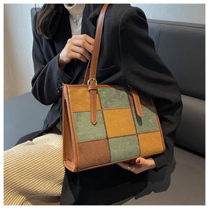 Fashionable leather women's handbag, classic checkered large capacity PU single shoulder <b>crossbody</b> <b>bag</b> - Product Image 1