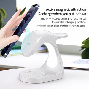 Support de chargeur sans fil magnétique 4 en 1 avec lampe LED, chargeur rapide universel à induction 15W, station d'accueil pour iPhone, iWatch, AirPods - Product Image 2