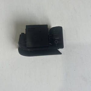 มือจับกล่องเก็บของ Besturn B70 รุ่น 5303201-BA01 วัสดุ ABS ดีไซน์ทันสมัย ติดตั้งง่าย ใช้สำหรับประตู - Product Image 2