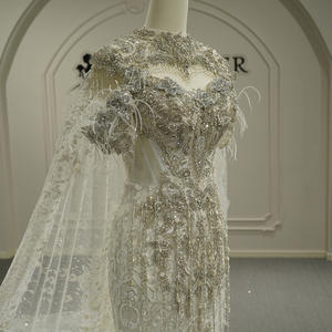 Robes de mariée de luxe GT26050 en cristal, à manches longues, avec appliques modernes, robes de bal ornées de strass et de perles, robes de soirée ajustées - Product Image 5