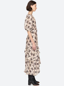 女式连衣裙 <span class=keywords><strong>2026</strong></span> 春夏新款 复古花卉印花优雅圆领连衣裙，带荷叶边细节和合身腰部设计 - Product Image 4