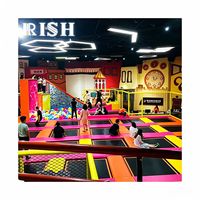 Parc de trampolines intérieur personnalisé couleur macaron, aire de jeux commerciale pour enfants avec parcours d'obstacles et piscine à balles, OEM