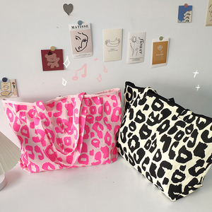Bolsos de hombro informales con estampado de guepardo grandes para mujer al por mayor, bolso de mano de lona de leopardo rosa de gran capacidad - Product Image 3