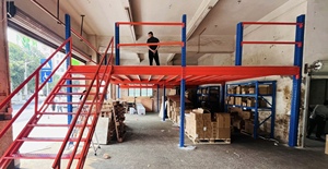 Système d'étagères de mezzanine en acier préfabriqué industriel robuste Q235, revêtement poudré, protection contre la corrosion, 2 à 5 niveaux, en treillis métallique - Product Image 4