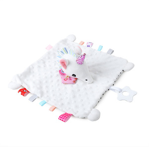 Serviette en peluche brodée en forme de lapin pour bébé, de haute qualité, toutes saisons, ODM en gros, pour les enfants de 2 à 14 ans, unisexe - Product Image 3