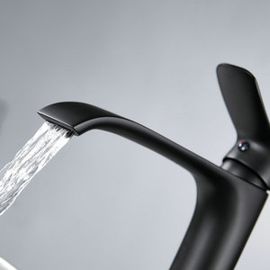 Beelee-grifo mezclador de agua de diseño moderno para lavabo, mezclador de lavabo montado en cubierta negra alta, de latón para encimera - Product Image 5