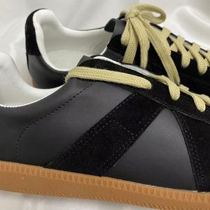 Zapatos blancos unisex de cuero de vaca, zapatillas planas informales con cordones para hombre y mujer, zapatillas de tenis a la moda, cómodas para correr, zapatos para parejas de talla grande - Product Image 2