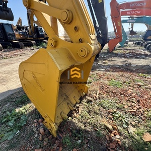 Transport Gratuit Grande Machine de Terrassement d'Occasion Komatsu PC200 Excavatrice sur Chenilles 2017 Godet de 1,1 m Poids en Service de 22 Tonnes - Product Image 4