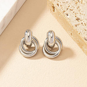 Boucles d'oreilles géométriques Boucles d'oreilles à nœud épais pour femmes Boucles d'oreilles pendantes torsadées Boucles d'oreilles tendance Bijoux de mode Cadeaux - Product Image 5