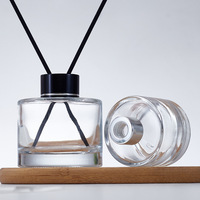 Luxe élégant beauté clair aromathérapie roseau diffuseur parfum rafraîchissement bouteille en verre pour la décoration de la maison