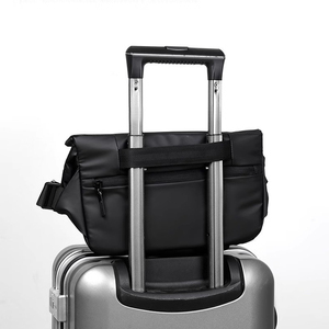 Bolso Bandolera Magnético Impermeable Premium, Bolso Mensajero para Hombre, Diseño Moderno y Minimalista en Negro - Product Image 4