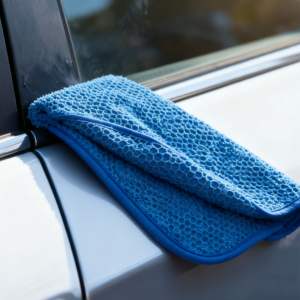 31. Paño Moderno Azul Claro Sin Pelusa para Cuidado Automotriz, Tapete para Piso de Auto, Paño Absorbente para Limpiar Entradas Deportivas - Product Image 4