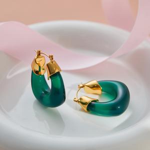 Pendientes de resina europeos y americanos, de acero inoxidable, con acrílico color ámbar, que transmiten una sensación de sofisticación. - Product Image 4