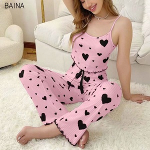 2025 donna pigiami <span class=keywords><strong>con</strong></span> stampa cuore <span class=keywords><strong>con</strong></span> pigiami senza maniche canottiera <span class=keywords><strong>con</strong></span> pantaloni lunghi Sexy Lingerie da salotto - Product Image 2