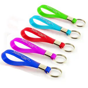 Artigifts promotion cheap eco-friendly soft silicone bracelet bangle strap keychain keyring