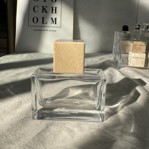 Haute Qualité De Luxe Carré Bouteilles De Parfum En Verre Vide Verre Clair Naturel <span class=keywords><strong>Jade</strong></span> Spar Cap 30ml Pompe Pulvérisateur Écran Imprimé Reed - Product Image 5