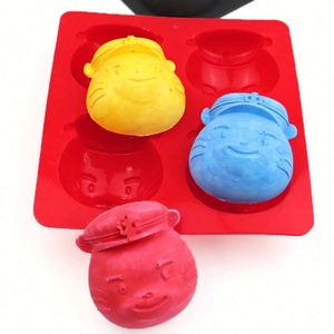 Moule à bougies en silicone écologique, nouveau design, forme chat mignon à 4 trous, échantillon gratuit, pour fabrication artisanale de gâteaux, savons et résines, OEM/ODM - Product Image 1
