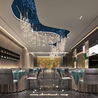 Lustre en verre ondulé ANNO, luminaire suspendu linéaire en cascade personnalisé pour hôtel de luxe, restaurant, salle à manger