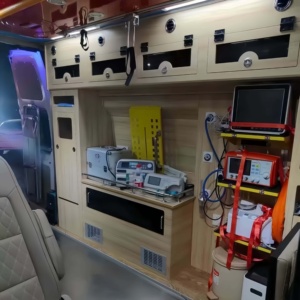 <span class=keywords><strong>Ambulance</strong></span> <span class=keywords><strong>Mercedes</strong></span>-Benz <span class=keywords><strong>Sprinter</strong></span> avec moteur diesel et transmission pour les services de transport médical d'urgence - Product Image 4