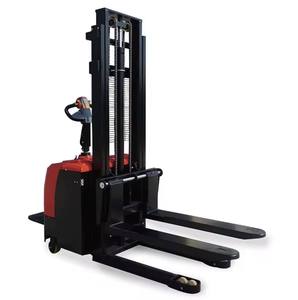 Apilador Eléctrico de 1.5 Toneladas con Elevación Hidráulica, Batería de Plomo-Ácido y Neumáticos Sólidos para Uso en Almacenes - Product Image 2