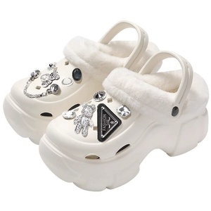 Zoccoli Invernali Foderati in Peluche per Donne, Suola Morbida in PVC, Fodera in Cotone, Caldi, Antiscivolo, con Rialzo - Product Image 5