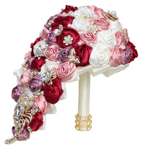 Fiori nuziali porta sposa cascata crema nastro rosa con cristallo Bouquet da sposa - Product Image 5