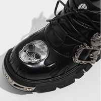 Chaussures punk épaisses pour hommes, style gothique, avec boucle tête de mort en métal, semelle épaisse, à lacets, mode subculture Y2K pour les soirées en ville