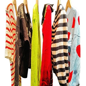 เสื้อสเวตเตอร์<span class=keywords><strong>มือ</strong></span>สองแบรนด์เนมสำหรับผู้<span class=keywords><strong>ชาย</strong></span> เสื้อสเวตเตอร์บางเบา สไตล์ลำลอง ขายส่งเป็นมัด เสื้อเชิ้ตฤดูห<span class=keywords><strong>น</strong></span>าวสำหรับผู้ใหญ่ เสื้อผ้าฤดูห<span class=keywords><strong>น</strong></span>าวแบบรวมเป็นชุด - Product Image 1