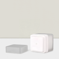 15g 30g 50g pots de pompe airless givrés clairs cosmétiques carrés de luxe uniques pour la crème hydratante de visage