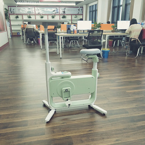 Vélo d'exercice tout-en-un, vélo de spinning d'intérieur <span class=keywords><strong>pliable</strong></span> réglable, cadre en métal, affichage électronique, capacité de 100 kg, stable - Product Image 4