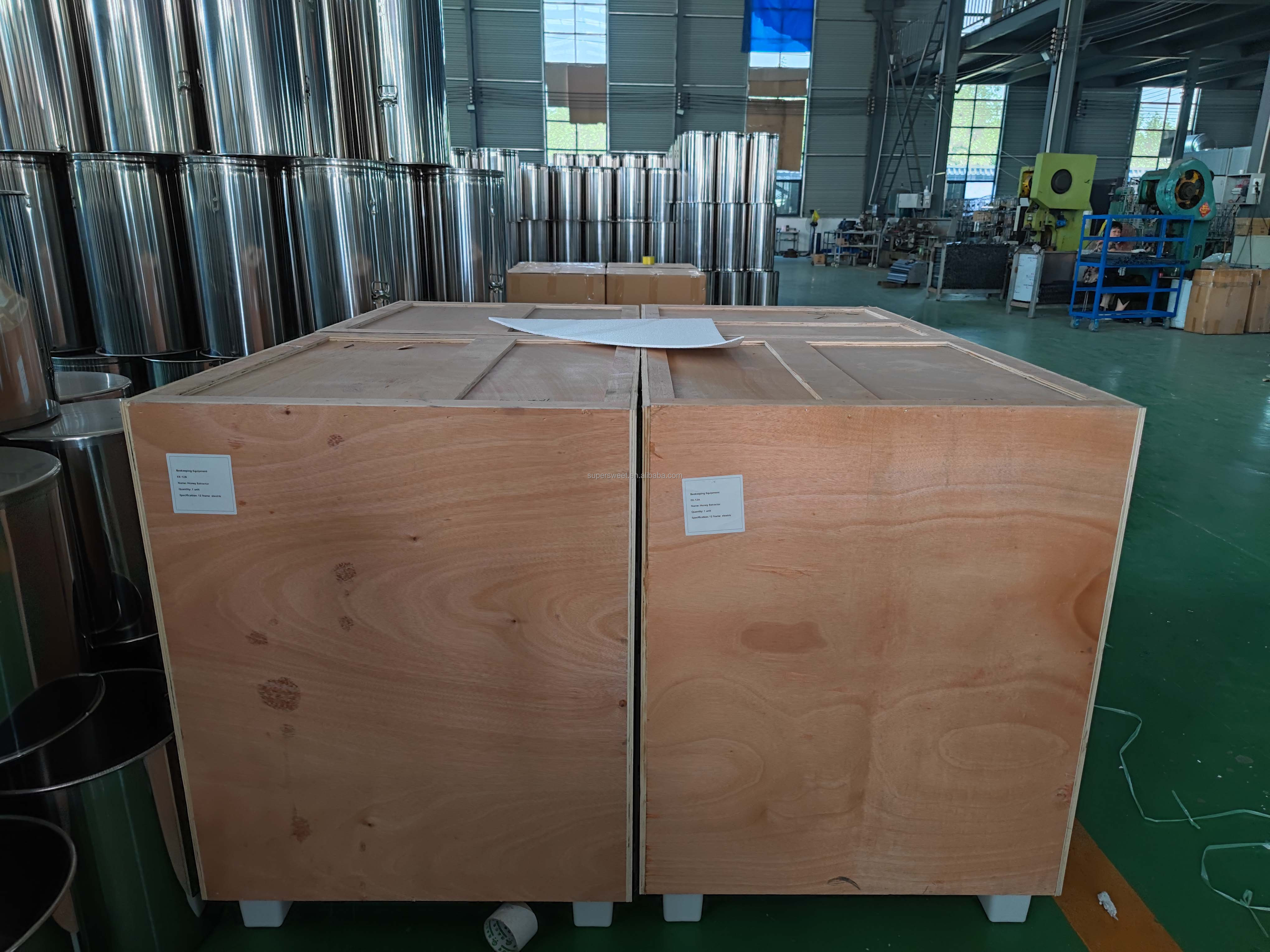 مربع التزاوج الصغير للنحل الملكي صندوق التلقيح البلاستيكي البوليستيرين مربع تربية النحل الملكي مربع تربية النحل