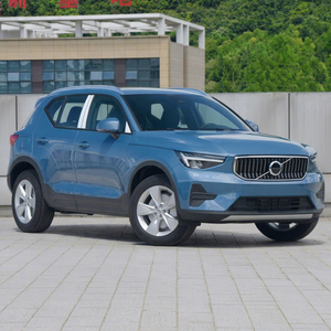 Excellent état pour véhicule d'occasion 2024, SUV compact VOL-VO XC40 Hybride Version Fashion, boîte à double embrayage 7 vitesses, 180 km, 2.0T XC40 - Product Image 1