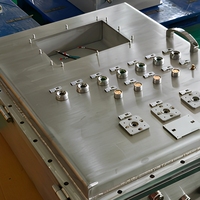 Panneau de commande antidéflagrant OEM pour l'automatisation industrielle SS316L IP66 Ex Db IIB T4 Gb pour l'industrie pétrolière et gazière, zone à risque