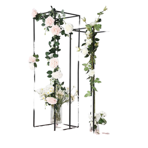 Centro de Mesa Rectangular de Metal Dorado de Alta Calidad para Bodas y Fiestas - Product Image 3