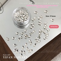 Hua Zi Cy1366 Accessoires de nail art en forme de feuille d'érable, diamants étincelants incrustés de cristal K9, fond plat, rose, bleu, champagne